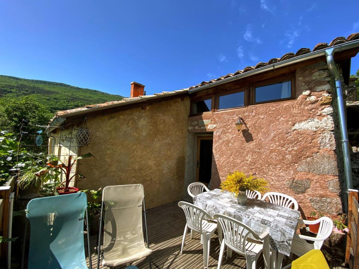 Gite De La Chabespa, Belle Vue, Au Calme Sigottier 外观 照片